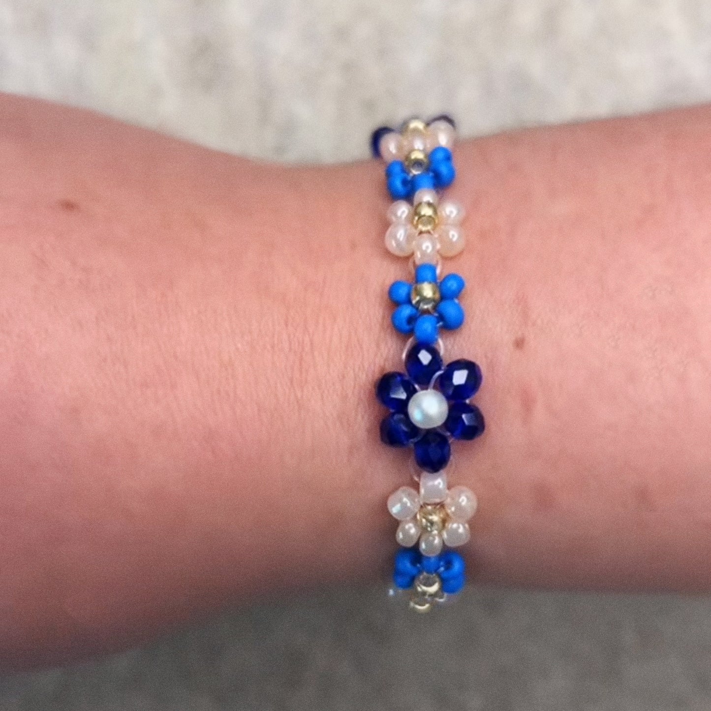 September flower bracelet